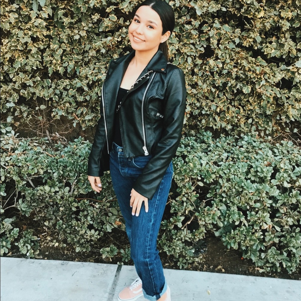 MEET BRIANA BEVERLY